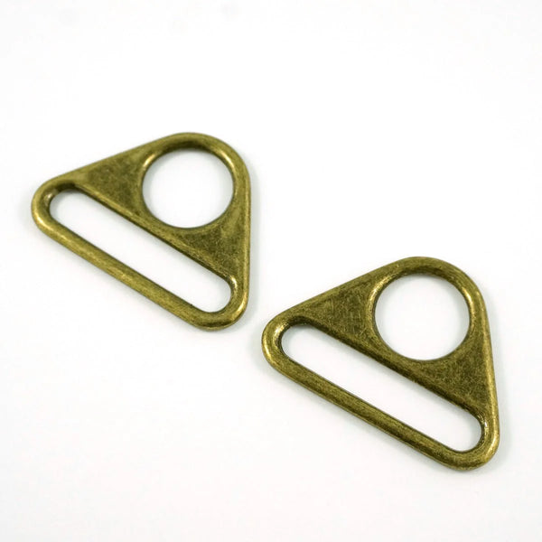 1½" Antique Triangle Rings - Package of 2