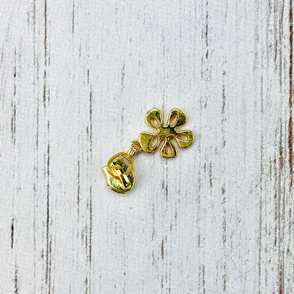 #5 Zipper Pull - Gold Flower